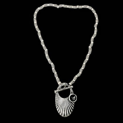 Collar de ZAMAK con Circonita - Diseño Abanico