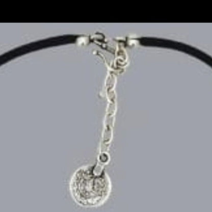 Collar  de Piezas Redondas con Relieve