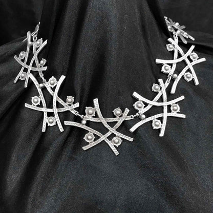 COLLAR ZAMAK RAMAS PLATEADAS