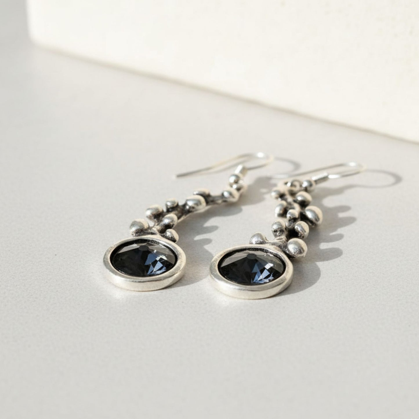 PENDIENTES  LARGOS ZAMAK CON CIRCONITAS REDONDAS