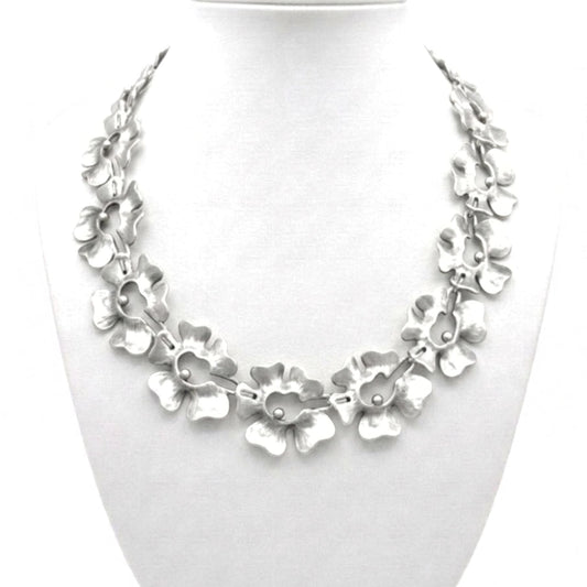 Collar Gargantilla Flores Zamak Plateado  | Mujer