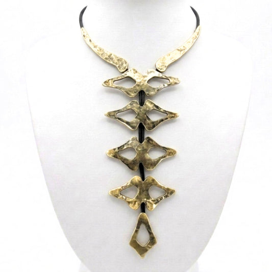 Collar Bronce Dorado Envejecido con Cadena de Piel Negra | Joyería Osnor