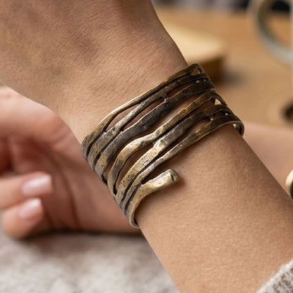 Brazalete Bronce Dorado Envejecido Calado | Joyería Osnor