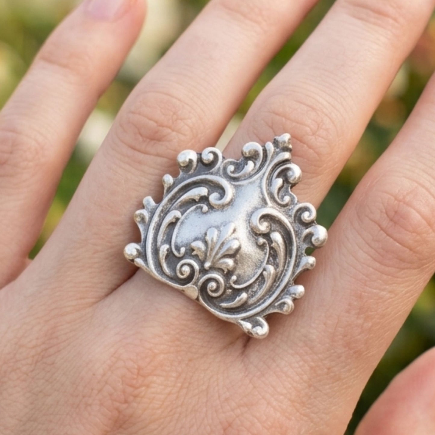 Anillo Barroco Zamak Plateado Ajustable