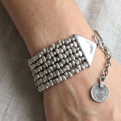 Pulsera Brazalete de Zamak Mujer – Volumen Plateado Hipoalergénico