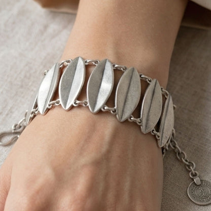 Brazalete Zamak Plateado Volumen | Hipoalergénico | Joyería Osnor