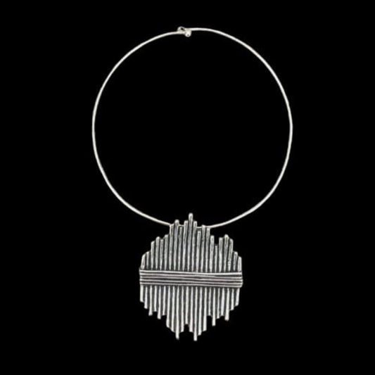 Collar Zamak Arquitectónico - Colgante Varillas Geométrico