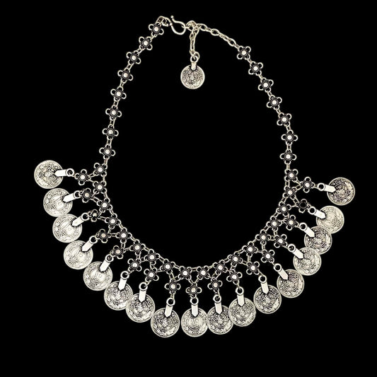 Collar Zamak con monedas vintage