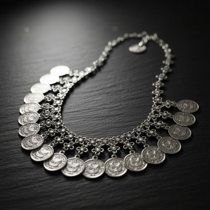 Collar Zamak con monedas vintage