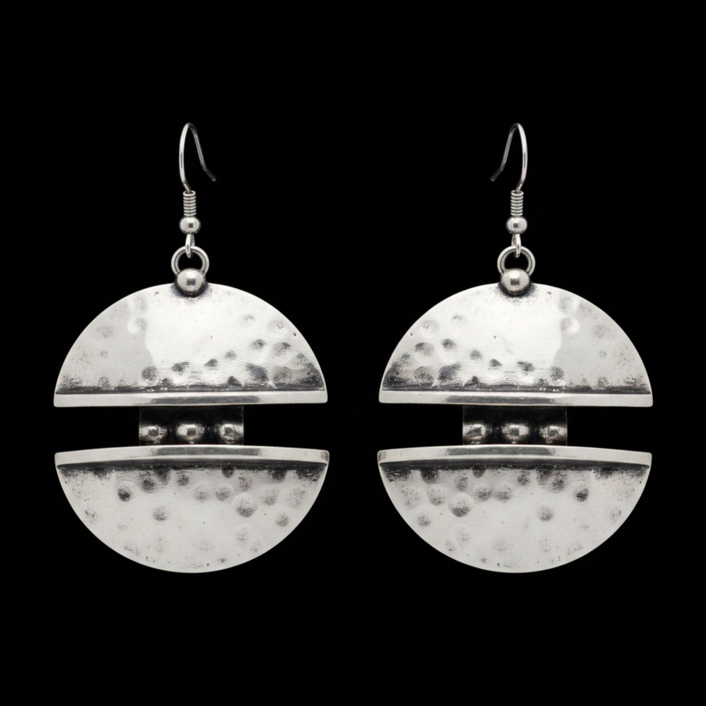 Pendientes Zamak Mujer Plateado Disco Partido Doble Semiluna Martillado. Joyeria Osnor
