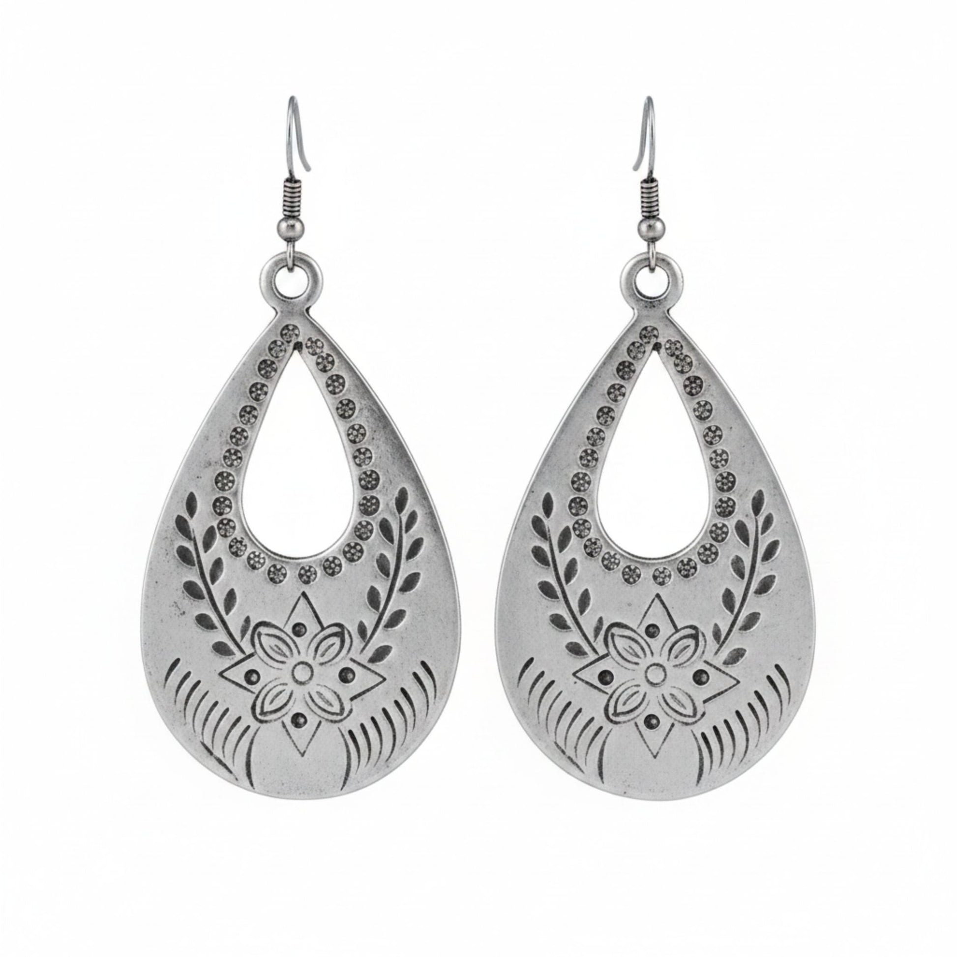 Pendientes Largos Zamak Plateado Gota con Grabado Floral Botánico Cierre Hippie. Joyeria Osnor