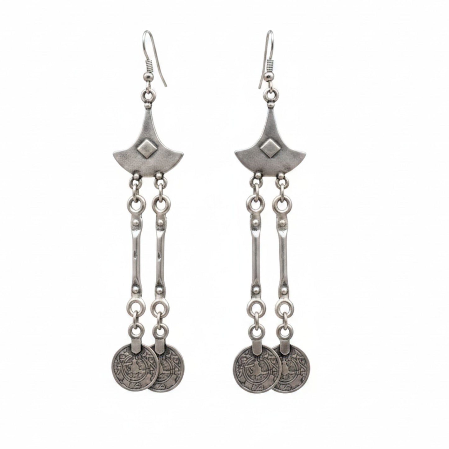 Pendientes largos de zamak con flecos y monedas - Estilo boho hipoalergénicos - Joyería Osnor
