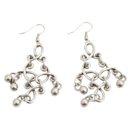 Pendientes de zamak con diseño de arabescos y bolas - Estilo vintage hipoalergénicos - Joyería Osnor
