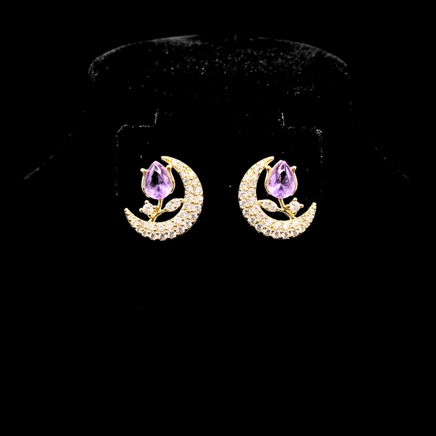 Pendientes Media Luna Tulipán · Circonita Violeta · Chapado Oro 14K