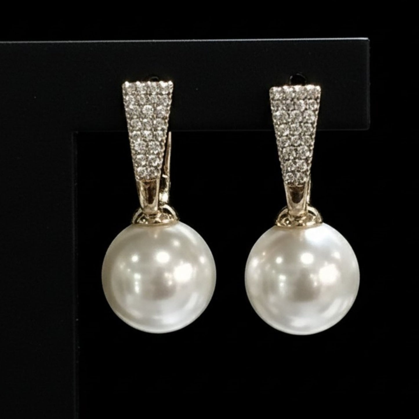 Pendientes Perla con Circonitas Blancas | Chapado Oro 14K | Cierre Catalán