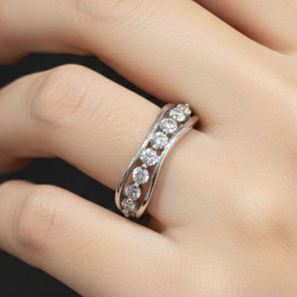 Anillo Alianza Mujer Circonitas Blancas Engastadas | Acero Inoxidable Plateado
