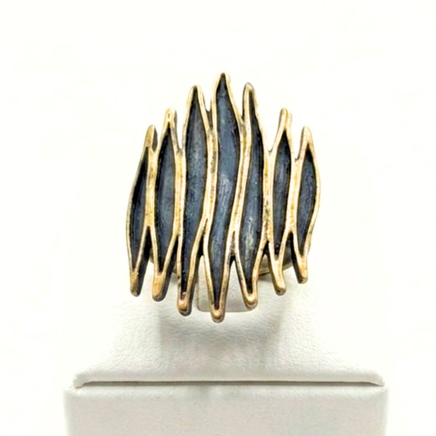 Anillo Sortija mujer de bronce dorado envejecido vintage volumen diseño joyería osnor moda moderno elegante 