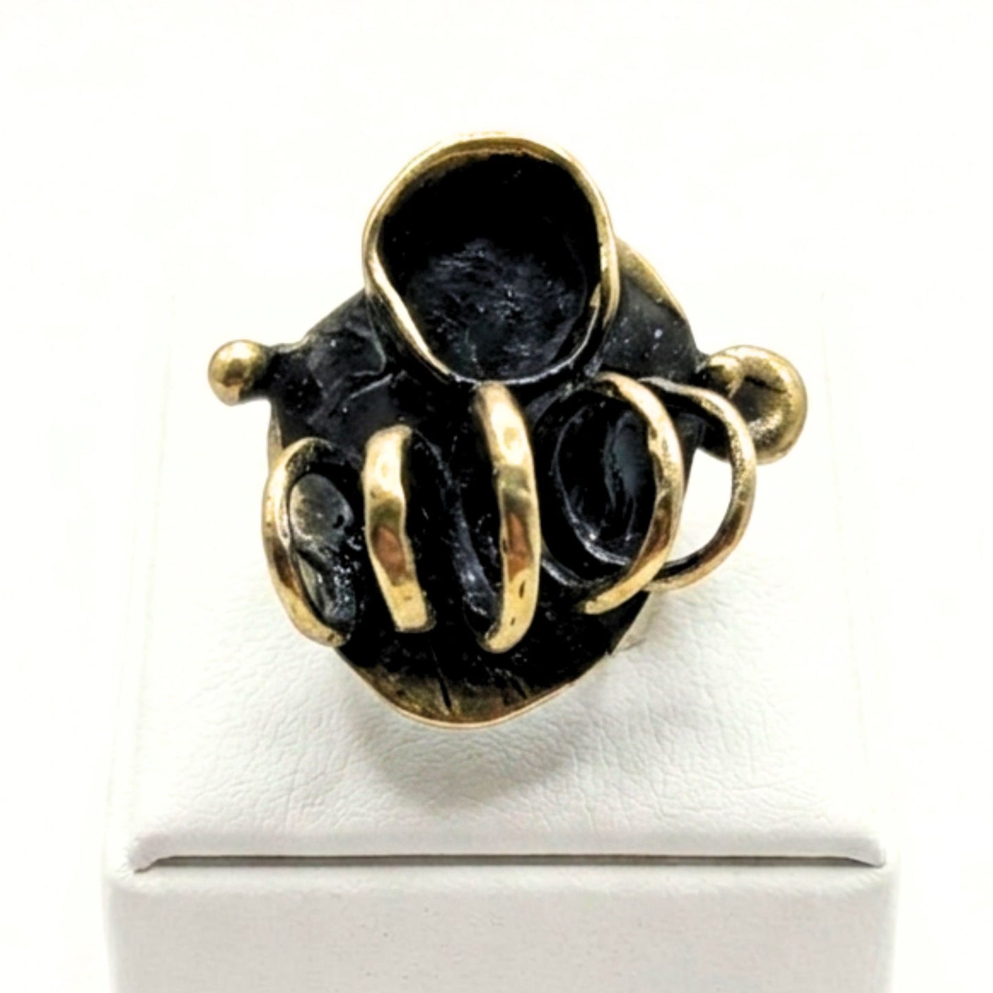 Anillo Sortija mujer de bronce dorado envejecido vintage volumen diseño joyería osnor moda moderno elegante 
