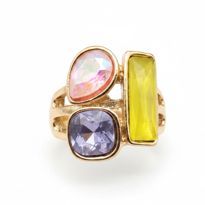 Anillo fondo blanco
