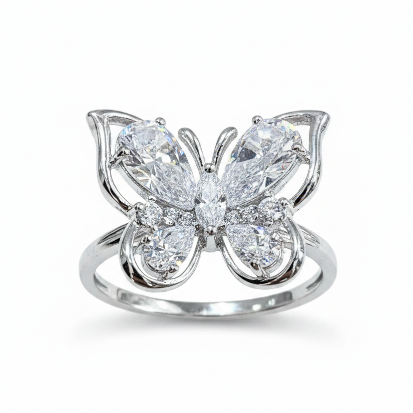Anillo mariposa fondo blanco