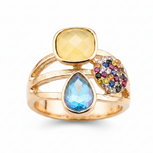 Anillo sobre fondo blanco