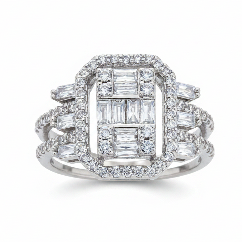 Anillo sobre fondo blanco