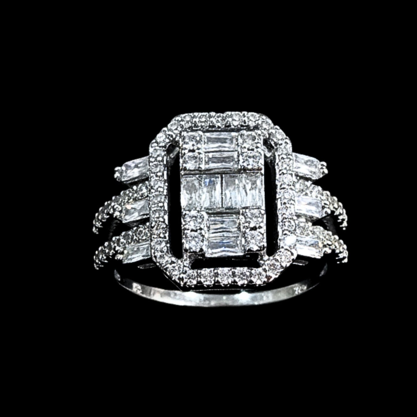 Anillo Sortija Glamour Baguette – Acero Inoxidable Plateado con Circonitas Blancas