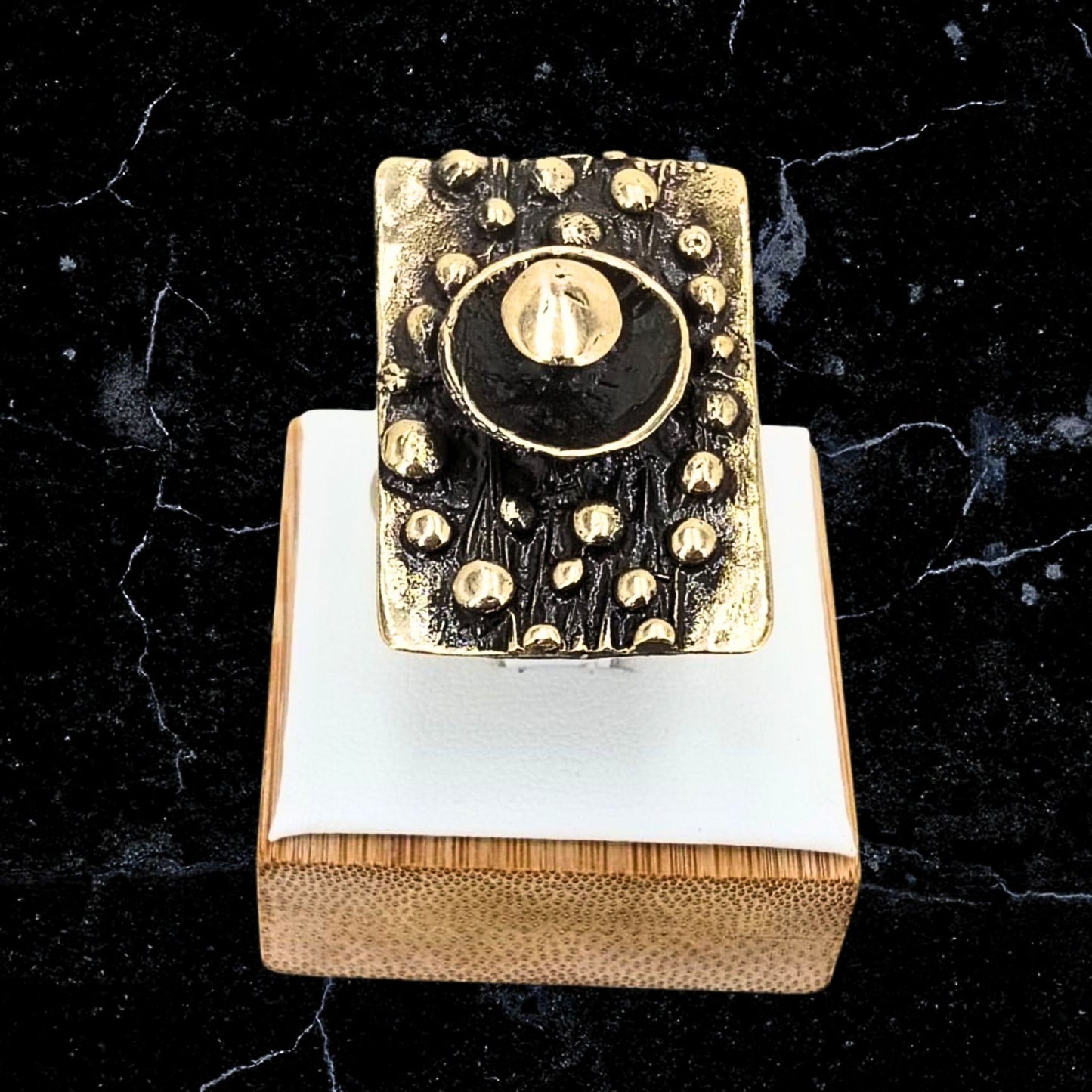 anillo de bronce envejecido escultura exclusivo mujer joyeria osnor zamak