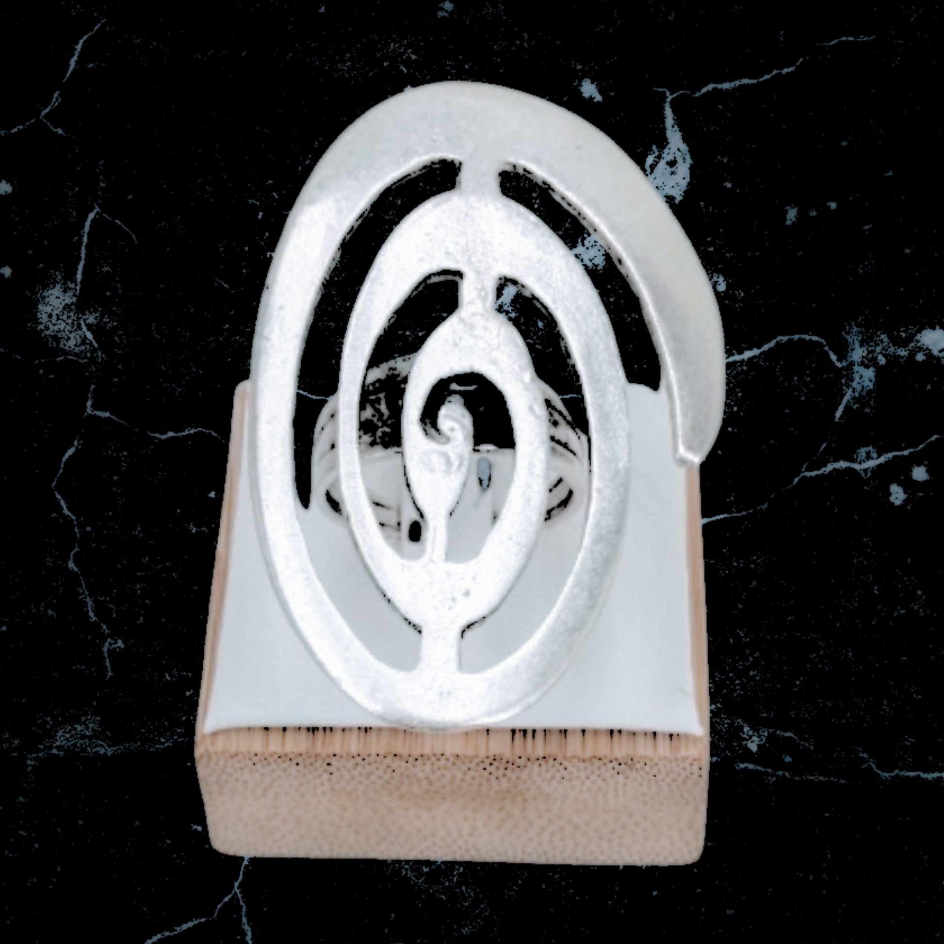 anillo de zamak calado volumen diseño exclusivo joyeria osnor zamak