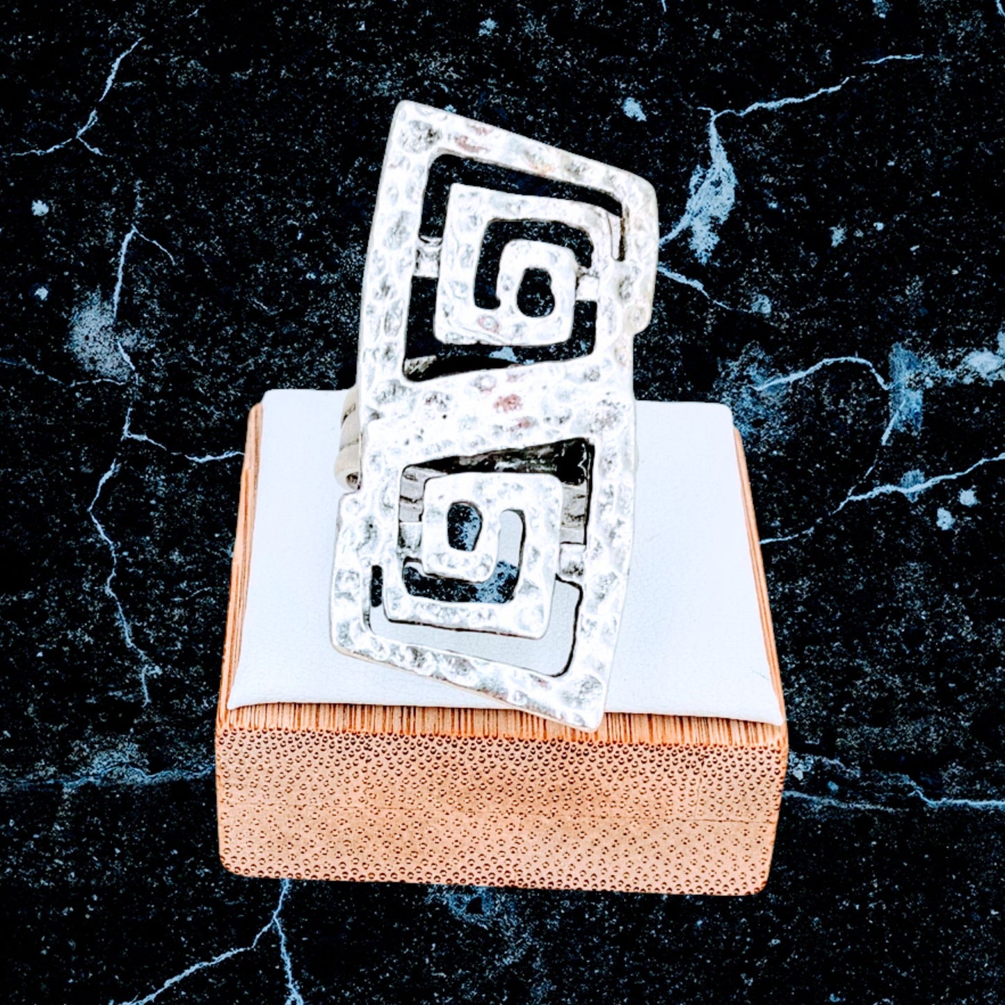 anillo de zamak diseño exclusivo mujer joyeria osnor zamak