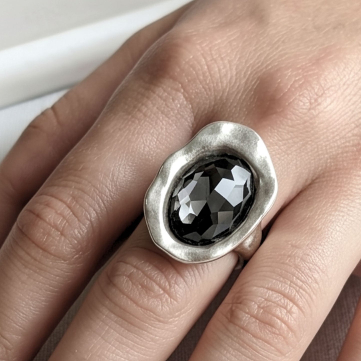 Anillo Sortija mujer joyería osnor moda moderno fiesta fashion diario boda glamour lujo mujer diferente exclusivo hipoalergénico plateado aleación ajustable. Joyeria Osnor