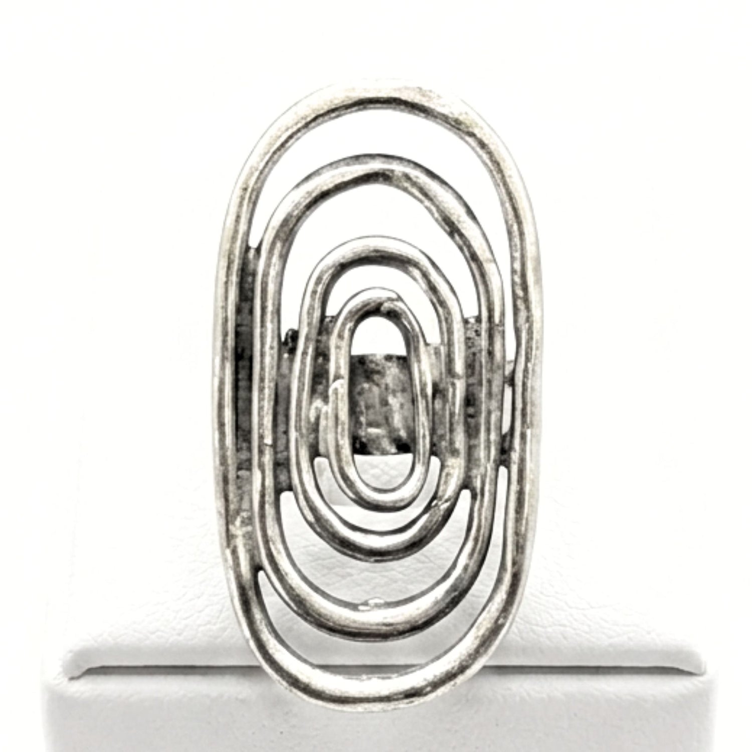 Anillo Sortija mujer hipoalergénico plateado aleación ajustable diseño joyería osnor moda moderno elegante boda fiesta glamour lujo exclusivo único hipoalergénico plateado liso brillo 