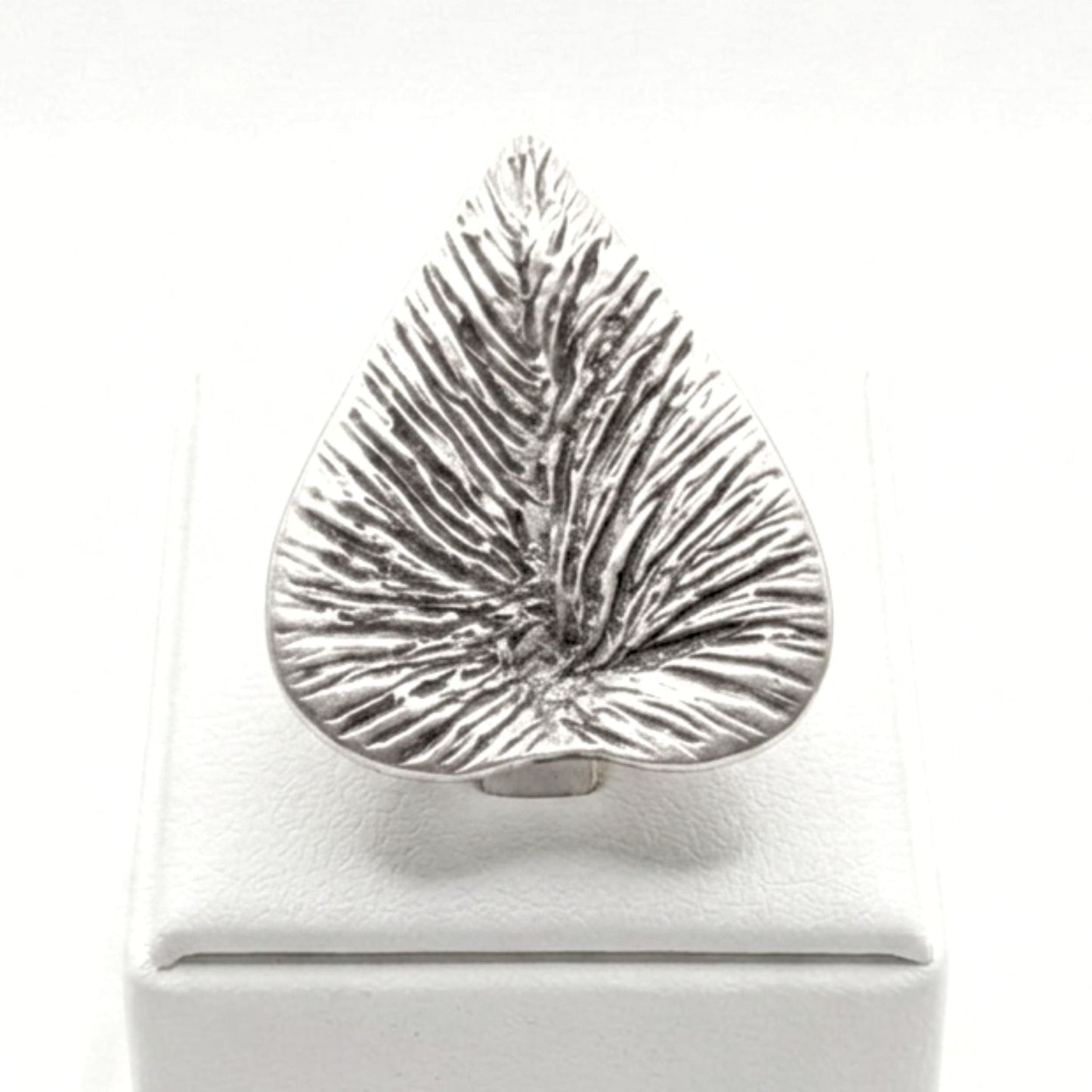 Anillo Sortija mujer hipoalergénico plateado aleación ajustable diseño joyería osnor moda moderno elegante boda fiesta glamour lujo 