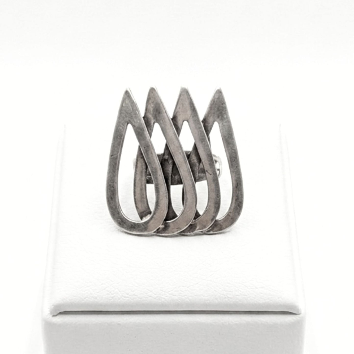 Anillo Sortija mujer hipoalergénico plateado aleación ajustable diseño joyería osnor moda moderno elegante boda fiesta fashion glamour lujo 