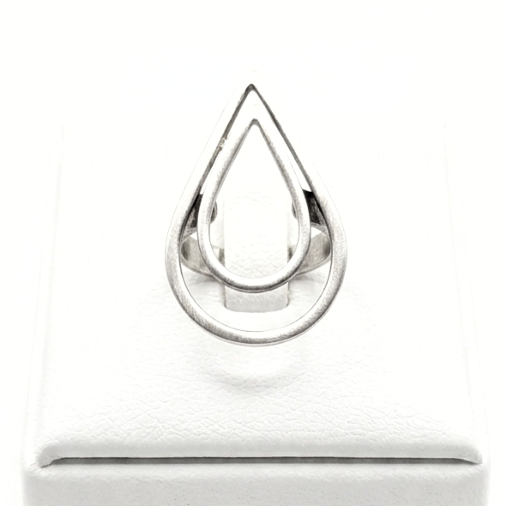 Anillo Sortija mujer de zamak hipoalergénico plateado aleación ajustable diseño joyería osnor moda moderno elegante boda fiesta fashion glamour lujo exclusivo único 