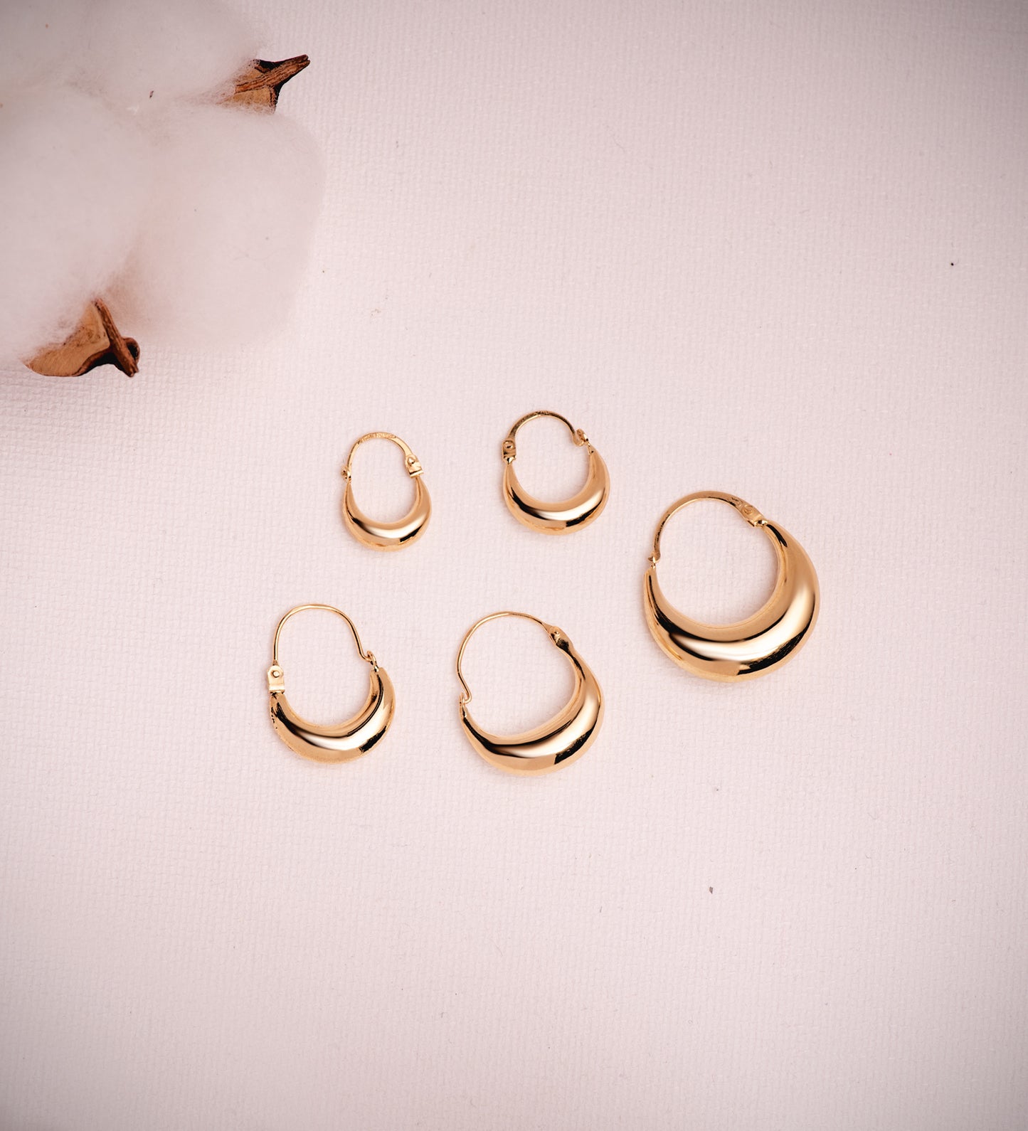 18K PENDIENTES AROS ORO AMARILLO MORCILLA HUECOS. MEDIDA: 15X11 MM CIERRE GANCHO. GROSOR: 4 MM