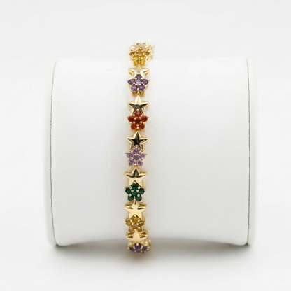 Brazalete en expositor blanco