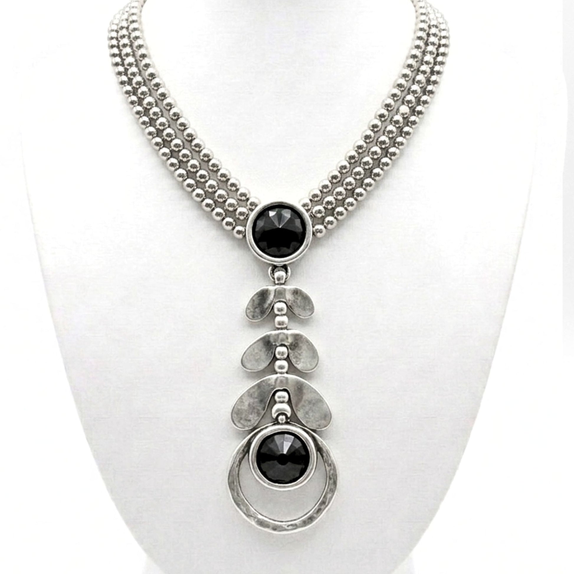 Collar cadena gargantilla zamak mujer volumen hipoalergénico plateado aleación ajustable diseño joyería osnor moda moderno elegante boda fiesta glamour lujo mujer diferente exclusivo vintage único 