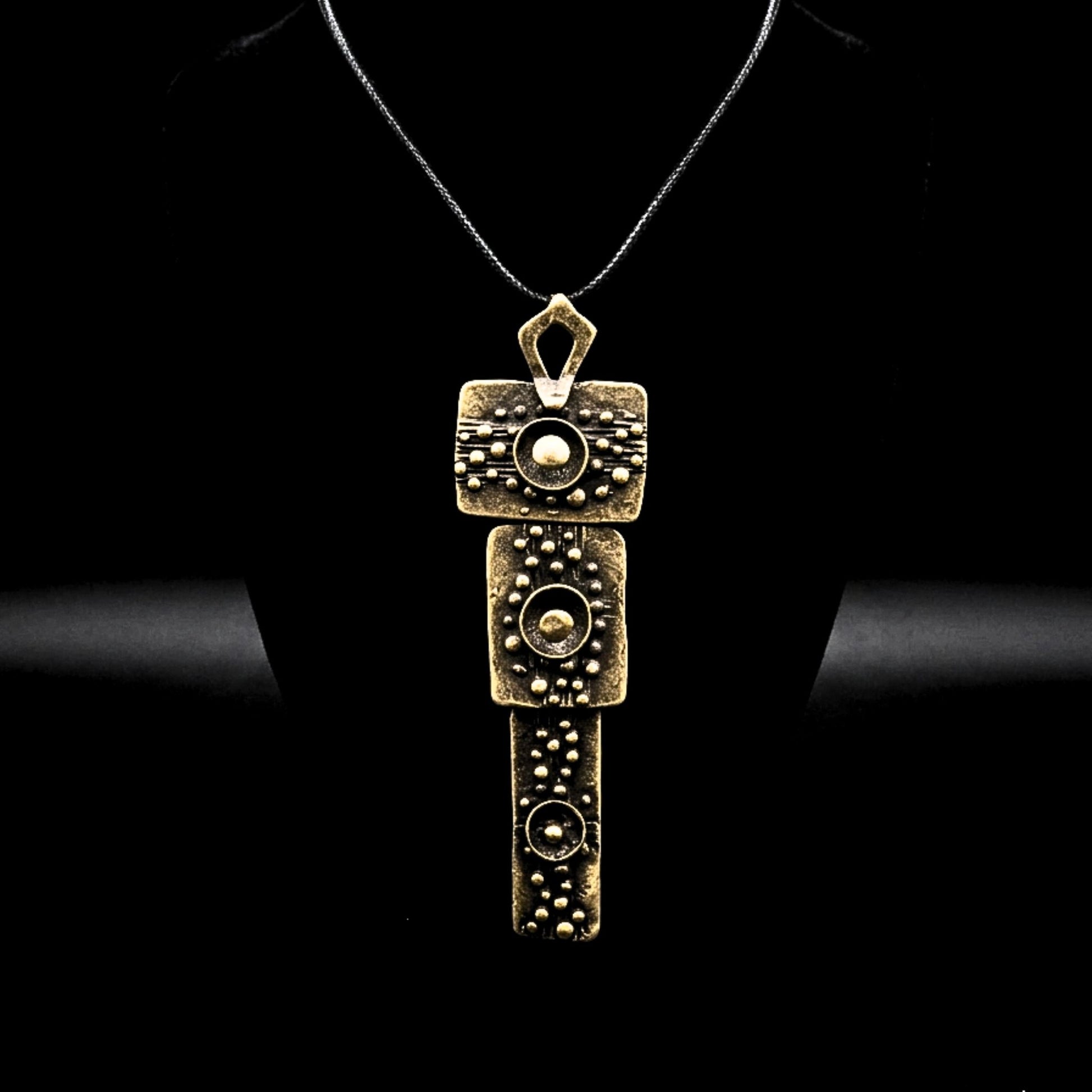collar largo bronce y piel diseño exclusivo artesanal joyeria osnor zamak
