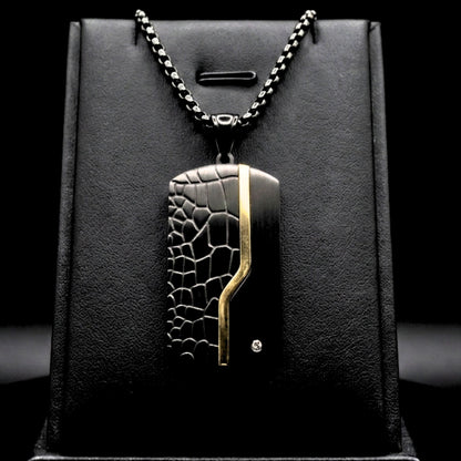 Collar Chapa Acero Negro con Línea Dorada y Circonita Unisex