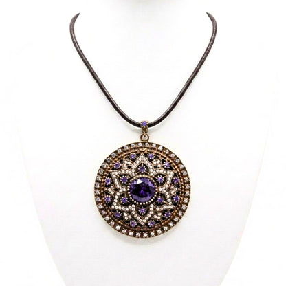 Collar gargantilla cadena de piel negra cierre Reaza  rosetón vintage amatistas naturales diseño joyería osnor moda moderno elegante boda fiesta glamour lujo exclusivo único 