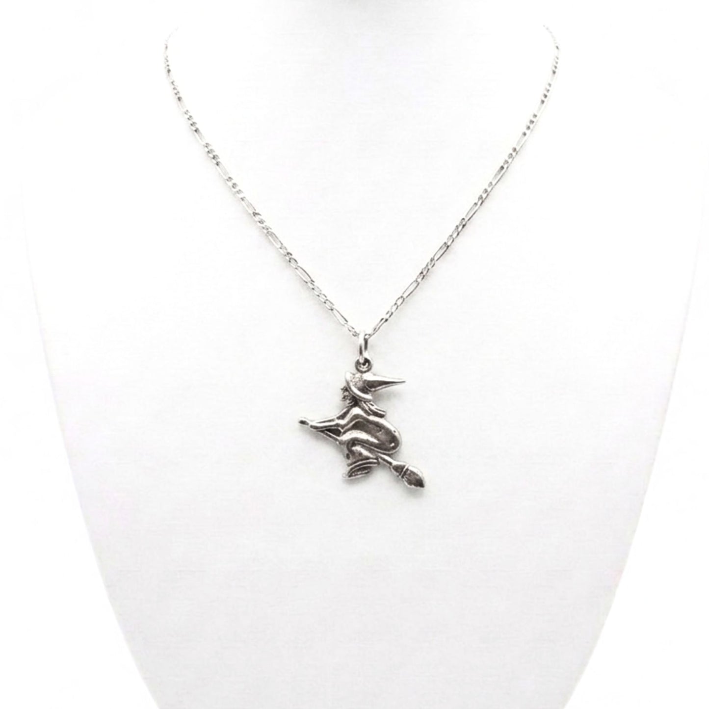 Collar gargantilla de plata bruja plateado diseñounisex oyería osnor moda moderno elegante 