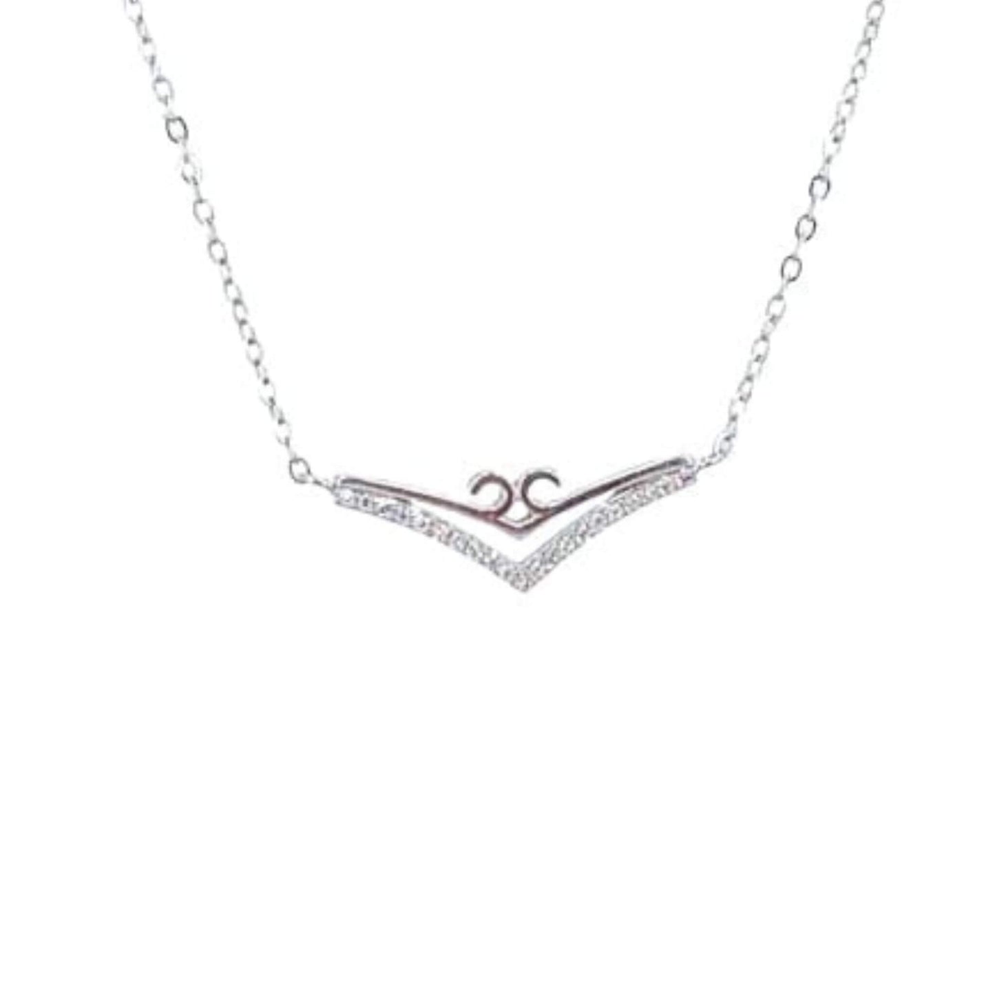 Collar Gargantilla Chevron Plata 925 Rodio · Colgante en V con Circonitas y Detalle Espiral. Joyeria Osnor