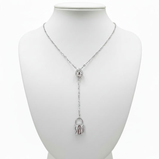 Collar Gargantilla Tipo Y Plata Rodio con Colgante Candado Texturizado. Joyeria Osnor