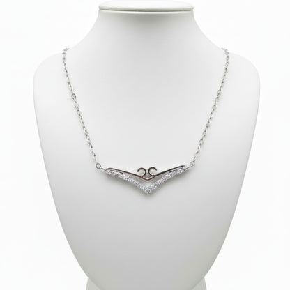 Collar Gargantilla Chevron Plata 925 Rodio · Colgante en V con Circonitas y Detalle Espiral. Joyeria Osnor