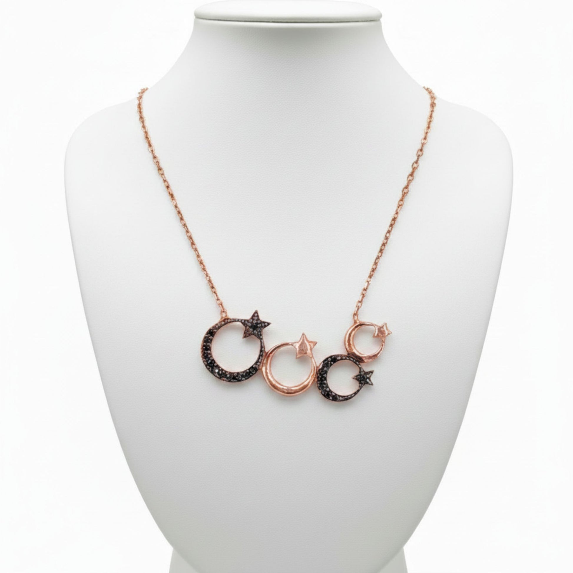 Collar Gargantilla Triple Luna y Estrella Plata con Acabado Oro Rosa y Circonitas Negras. Joyeria Osnor