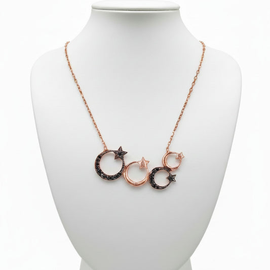Collar Gargantilla Triple Luna y Estrella Plata con Acabado Oro Rosa y Circonitas Negras. Joyeria Osnor
