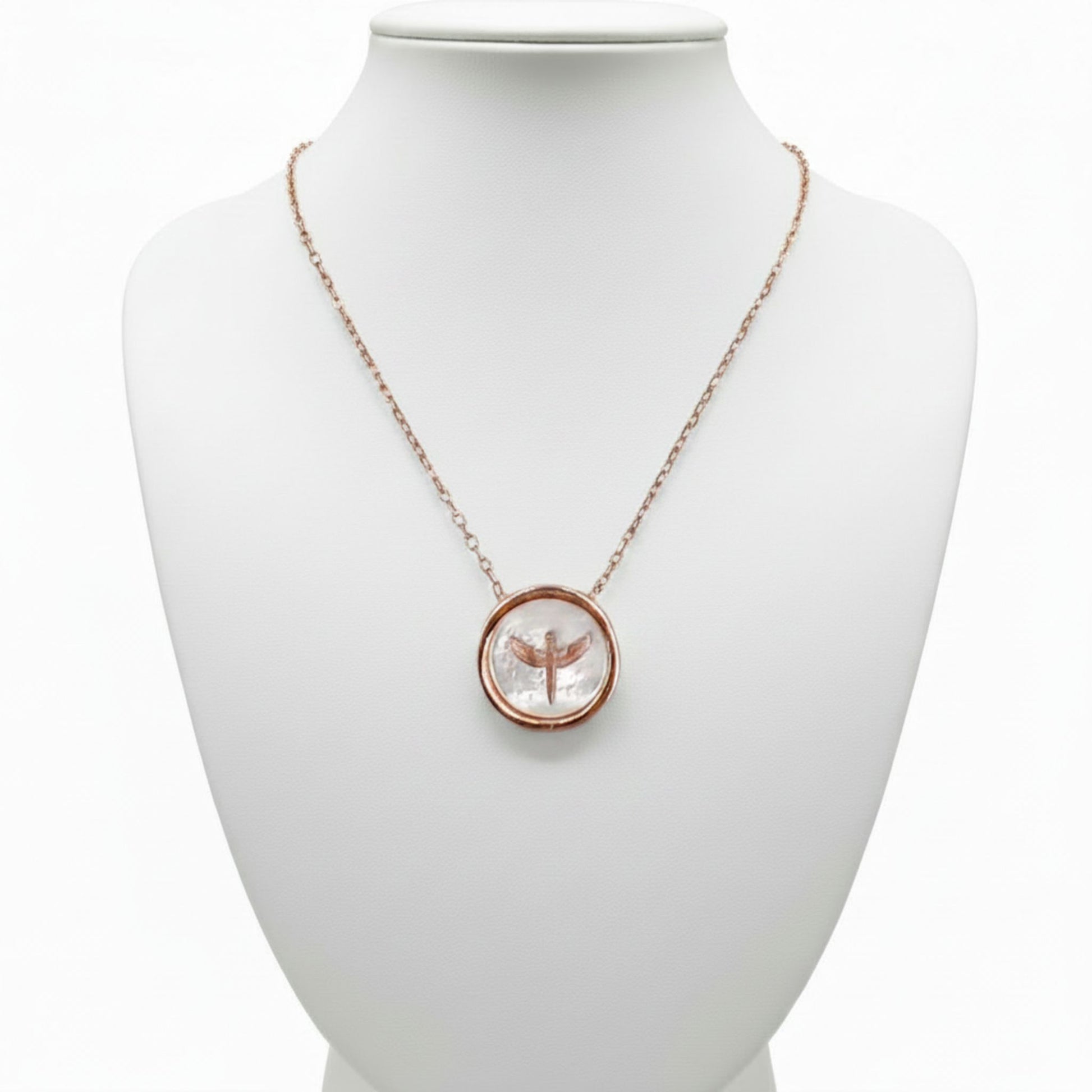 Collar Gargantilla Medalón Libélula · Plata 925 Baño Oro Rosa con Nácar. Joyeria Osnor