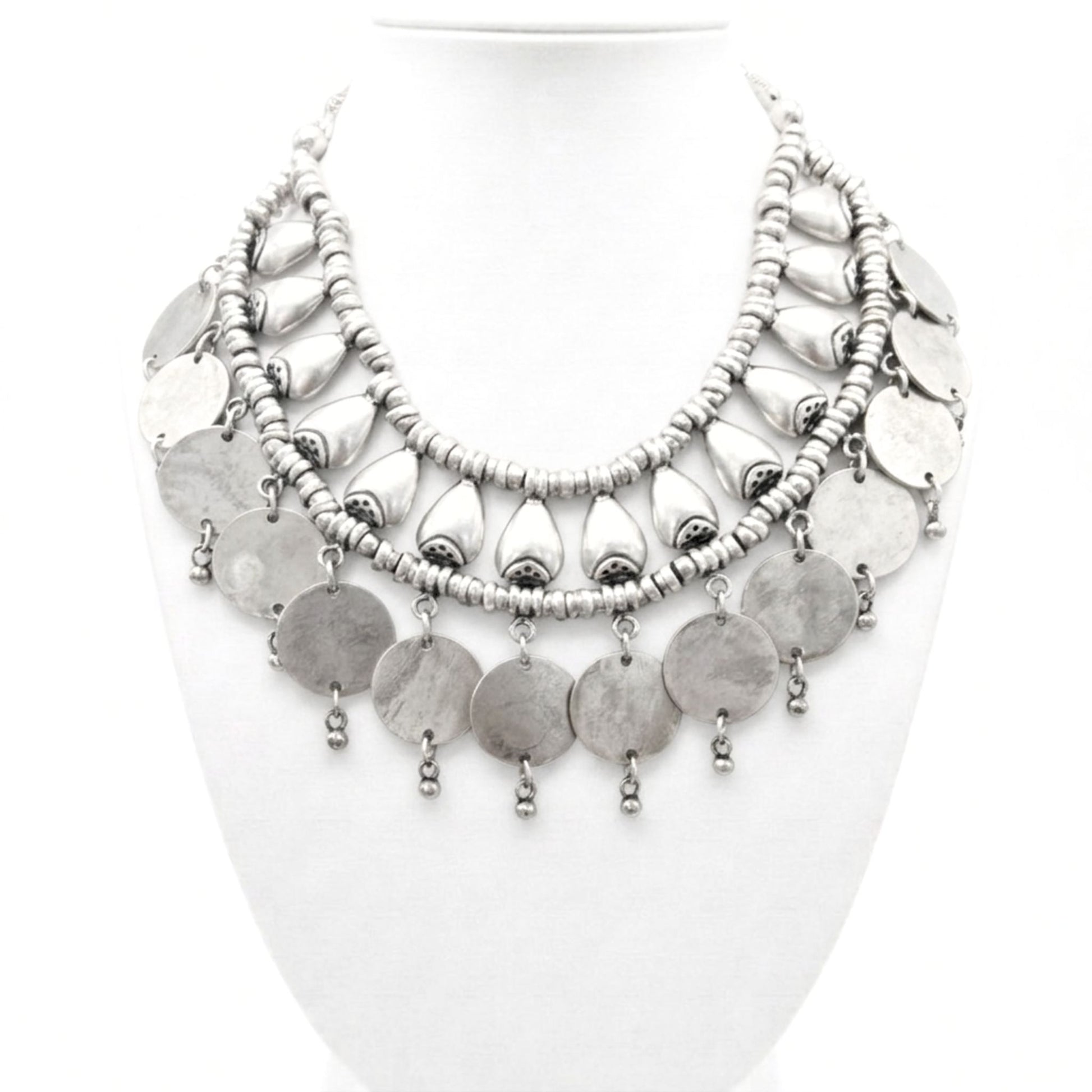 Collar gargantilla de zamak mujer volumen hipoalergénico plateado aleación de 4 metales zinc aluminio magnesio diseño joyería osnor moda moderno elegante boda fiesta fashion glamour lujo 