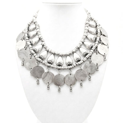 Collar gargantilla de zamak mujer volumen hipoalergénico plateado aleación de 4 metales zinc aluminio magnesio diseño joyería osnor moda moderno elegante boda fiesta fashion glamour lujo 